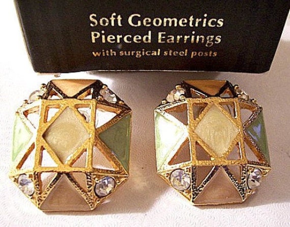 Avon Beige Square Pierced Stud Post Earrings Gold… - image 6