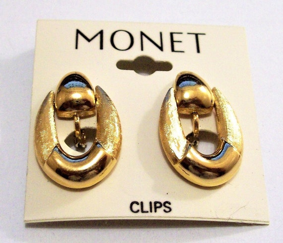 Monet Drop Hoop Door Knocker Clip On Earrings Gol… - image 8