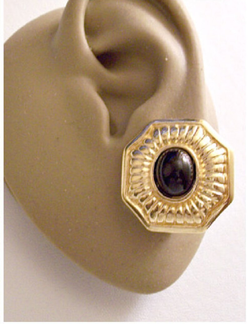 Black Oval Bead Clip On Earrings Gold Tone Vintage Rib Etsy