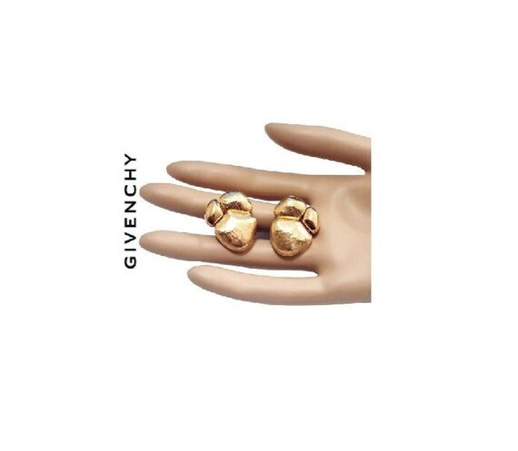ピアス Givenchy Silver-Tone Pave Nugget Stud Earrings Givenchy Small Crystal Pavé Stud Earrings - Macy's