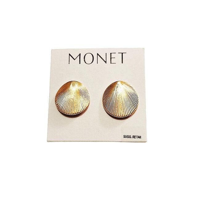 Monet outlet brand earrings