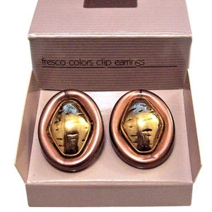 Avon Purple Pink Clip On Earrings Gold Tone Vintage 1989 Fresco Color Large Oval Rolled Edge Discs