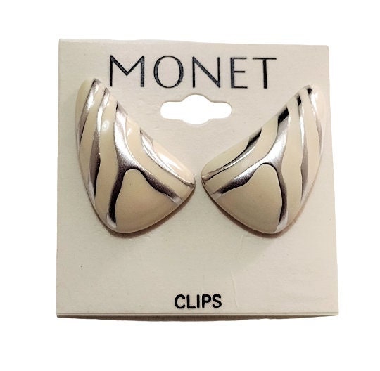 Monet Beige Paisley Clip on Earrings Gold Tone Vintage Large -  Israel