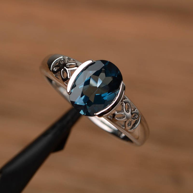 Vintage Simulated Topaz Blue Pendant Ring Set main image 1