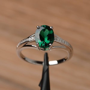 lab emerald ring engagement ring oval cut solid sterling silver ring green gemstone birthstone ring jewelry