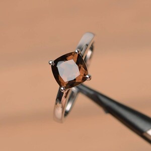 natural smoky quartz ring cocktail party ring brown gemstone cushion cut gems sterling silver ring