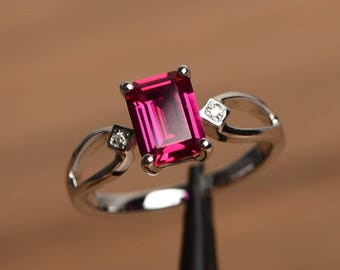 bague rubis rouge pierre de naissance juillet bague pierre gemme rouge taille émeraude bague d'anniversaire en argent sterling
