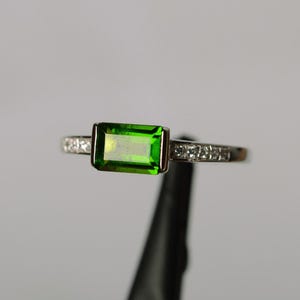 natürlicher Diopsid Ring Smaragdschliff Ring Grüner Edelstein Sterling Silber Ring Verlobungsring Chromdiopsid Verlobungsring für sie Bild 3