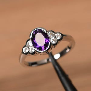 wedding ring natural amethyst ring oval cut gemstone February birthstone purple gemstone sterling silver ring