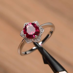 lab ruby ring sterling silver wedding engagement ring round cut red gemstone ring July birthstone sunflower ring