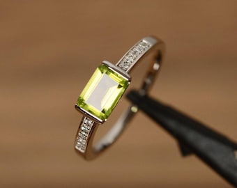 Green peridot ring natural gemstone sterling silver engagement ring August birthstone ring peridot jewelry