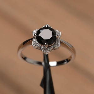 black spinel floral halo engagement ring sterling silver round cut black stone ring