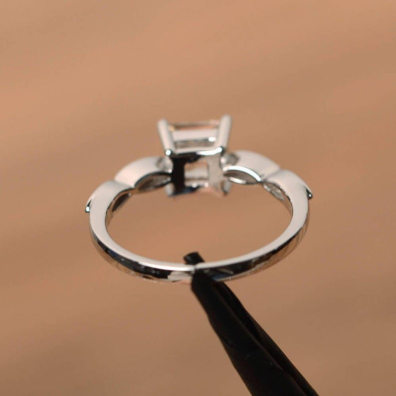 Natürliche weiße Topasringe Jubiläumsringe Prinzessinenschliffringe Sterlingsilberringe Bild 3