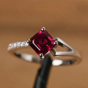 ラス１クリスマス直前商品❣️即購入可❣️美しい❣️勝利に導く❣️Rubyリング Delicate 1.50 Carat Ruby Engagement Ring Sterling Silver