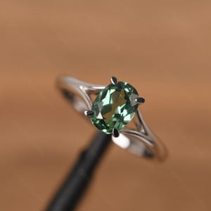 oval shaped split shank green sapphire ring sterling silver simple statement ring for women