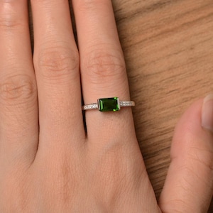natürlicher Diopsid Ring Smaragdschliff Ring Grüner Edelstein Sterling Silber Ring Verlobungsring Chromdiopsid Verlobungsring für sie Bild 4