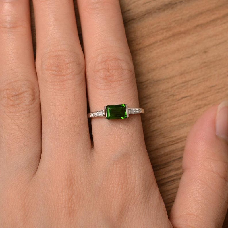 natürlicher Diopsid Ring Smaragdschliff Ring Grüner Edelstein Sterling Silber Ring Verlobungsring Chromdiopsid Verlobungsring für sie Bild 4