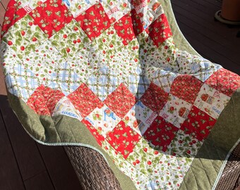 Handgenähter Quilt - Erdbeeren