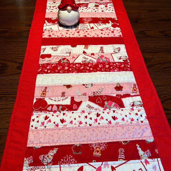 Gnome Haven Quilted Table Runner NCU0HNH699