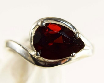 Garnet Ring, Genuine Gemstone 10x7 mm  2.26ct East to West Side Set Pear Shaped Gem, Set in 925 Sterling Silver Ring