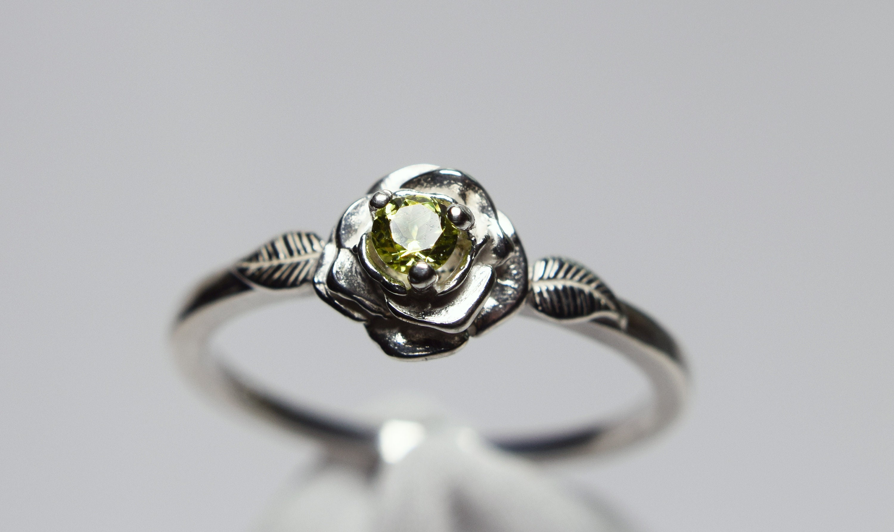 Rose Bud Ring - Etsy