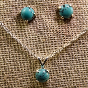 Turquoise Jewelry Set, Genuine Gemstones from US, 6mm Round Cabochon, Set in 925 Sterling Silver Pendant and Earrings 18 inch Chain Included