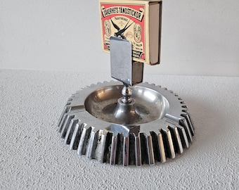 Vintage design asbak van ijzer / metaal