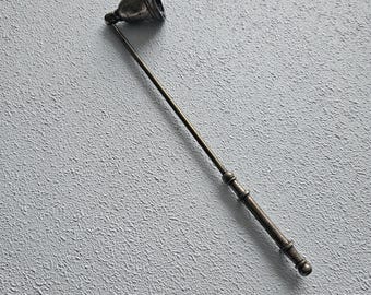 Vintage candle snuffer (27 cm)