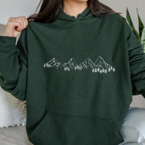 Mountain Hoodie | Nature Hoodie | Aesthetic Fall Hoodie | Forest Green Mountain Sweater | Adventure hoodie | Oversized Hoodie | Outdoors