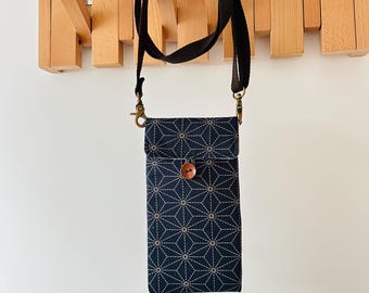 Japanese Vintage Fabric Phone Crossbody Bag: Embroidered Gift
