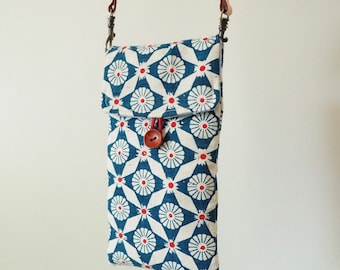 Japanese Vintage Fabric Phone Crossbody Bag: Handmade Cotton Linen Sling