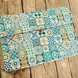 Handmade Floral Laptop Sleeve: Padded iPad, Kindle, MacBook Case