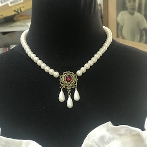 Renaissance Tudor pearl necklace, Medieval Necklace historical re-enactment jewellery Renaissance Jewelry Tudor Necklace, Elizabethan choker