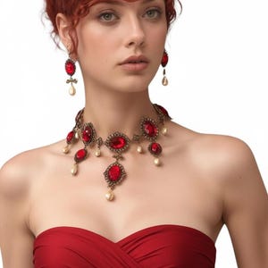 Rote Cabochon Kronleuchter Halskette passende Ohrringe: Antik Messing Fassung Rokoko Demi Parure