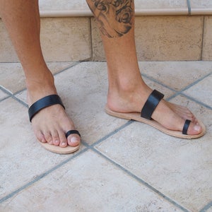 men toe ring sandals Roman Greek black leather barefoot two strap sandals