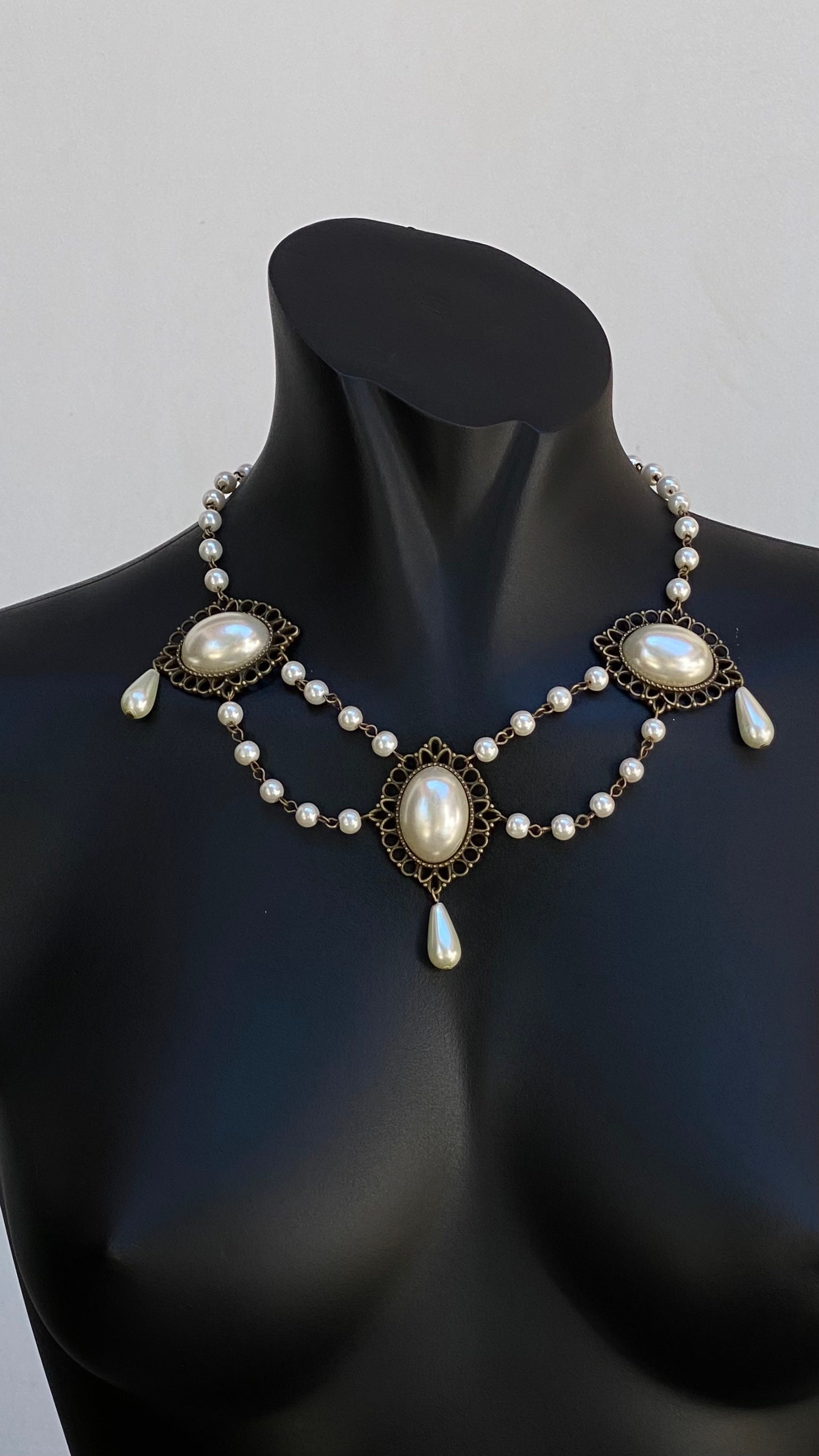 Pearl Cabochon Necklace, Bridal Pearl Necklace, Medieval Pearl Necklace Tudor Medieval Cosplay Necklace Choker - Etsy Pearl Cabochon Necklace, Bridal Pearl Necklace, Medieval Pearl Necklace Tudor Medieval Cosplay Necklace Choker - Etsy