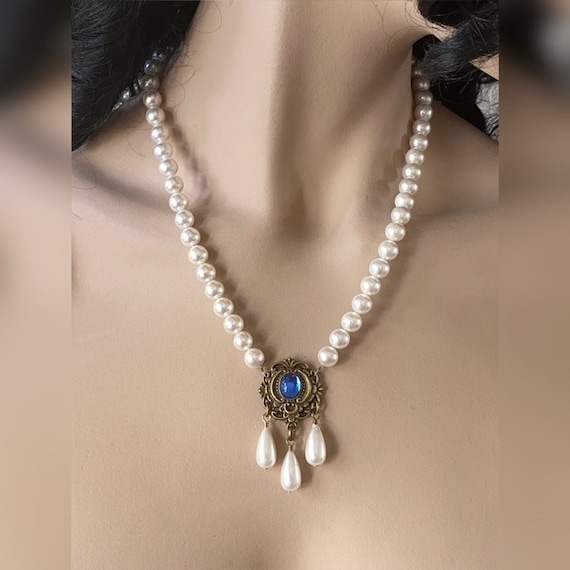 Renaissance Tudor Pearl Necklace, Medieval Necklace