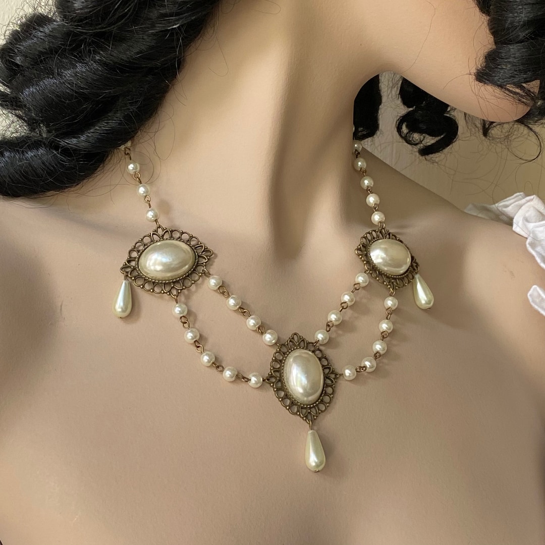 Pearl Cabochon Necklace, Bridal Pearl Necklace, Medieval