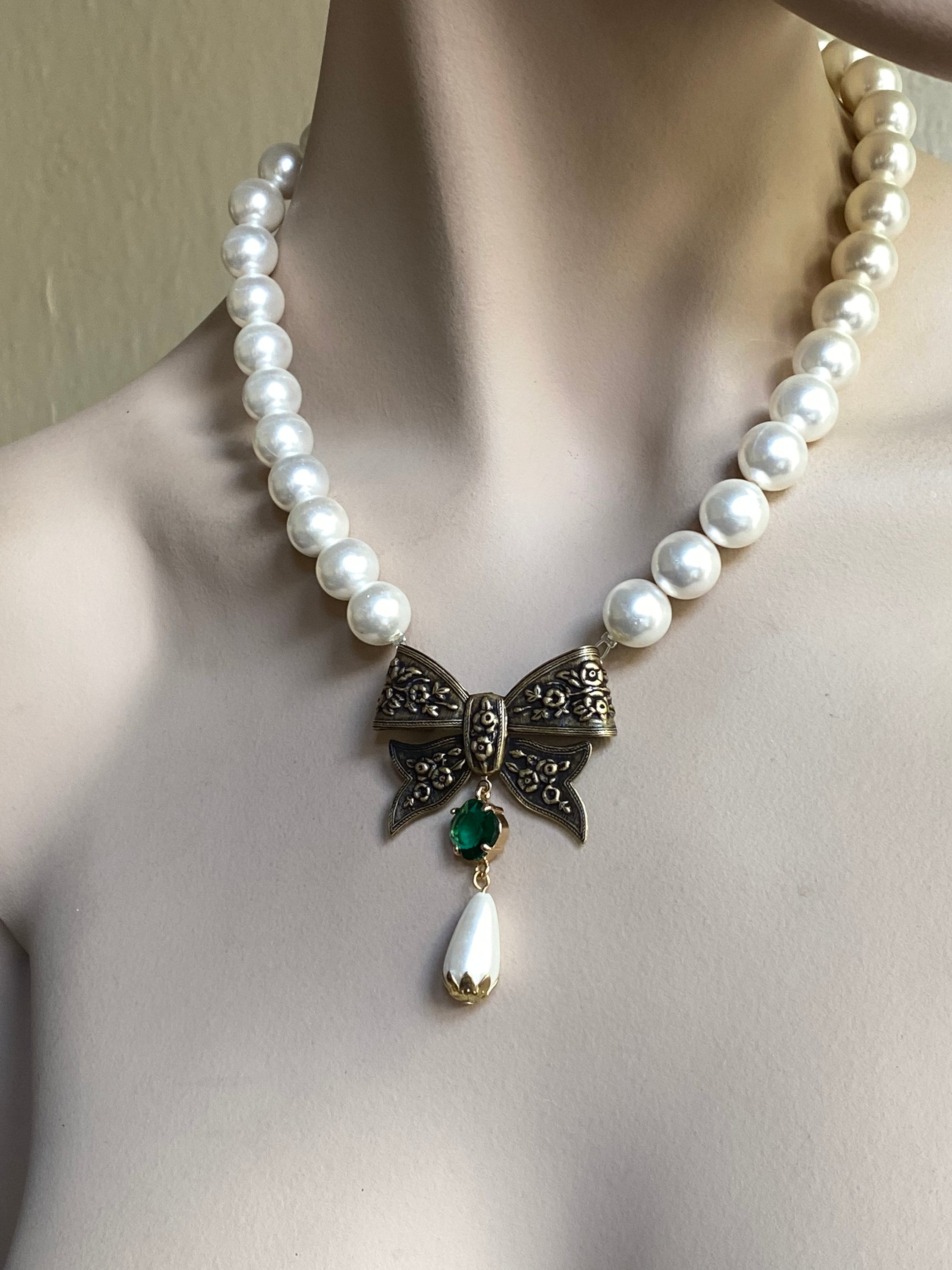 Rococo Pearl Necklace , Bow Knot Teardrop Pearl Necklace
