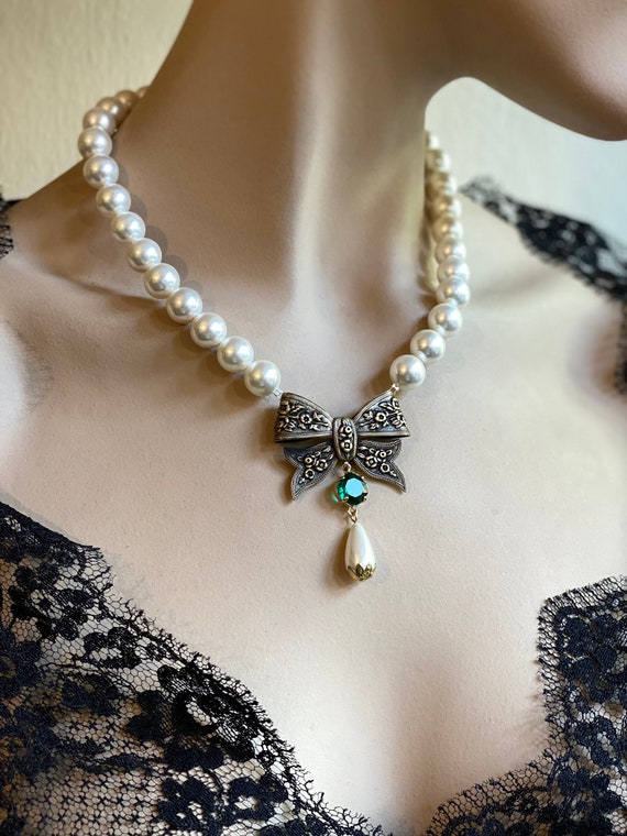 ネックレス・ペンダント Pearl Bow Necklace Amazon.com: Pearl Bow Necklace,Gold Pearl Necklace for Women