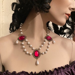Tudor medieval necklace, Elizabethan necklace Renaissance necklace Red cabochon pearl necklace historical re enactment necklace