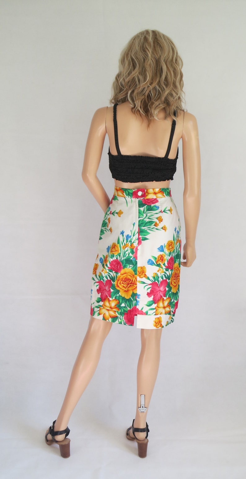 Floral summer pencil skirt, vintage retro 80's, high waist, colourful French fitted knee length summer skirt, small image 2