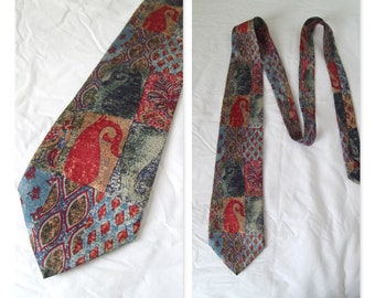 Vintage silk tie cravate, blue red pattern, neck tie