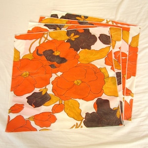 70&#39;s vintage fabric napkins, 4 serviettes, orange brown floral, 47 x 47 cm
