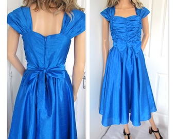 Vintage 80's dress, French vintage, knee length, royal blue, prom dress, small