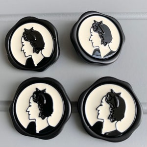 Chic Paris French style lady figure high grade resin buttons cream and black runway catwalk buttons DIY 25 mm x 9 buttons zdjęcie 3
