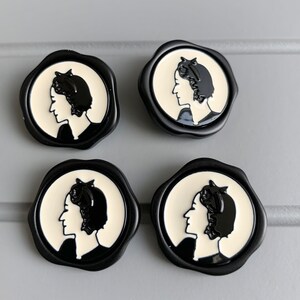 Chic Paris French style lady figure high grade resin buttons cream and black runway catwalk buttons DIY 25 mm x 9 buttons zdjęcie 2