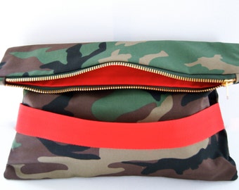 Camo Clutch | Foldover purse | zipper clutch | army green clutch | Olive green clutch| bright red interior | camouflage | Statment clutch