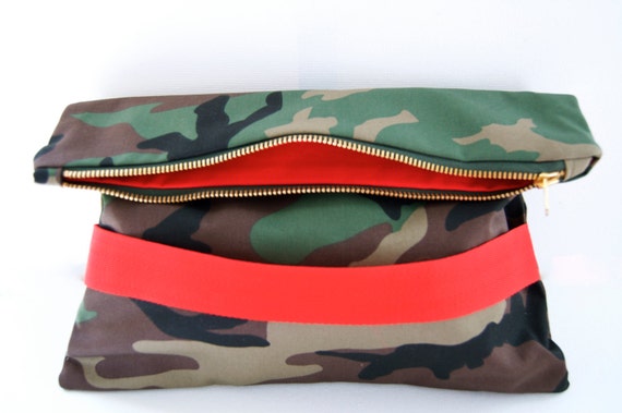 Camo hotsell clutch purse