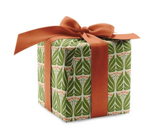 Oma's Garden Floral Wrapping Paper Sheets: Lush Gift Wrap